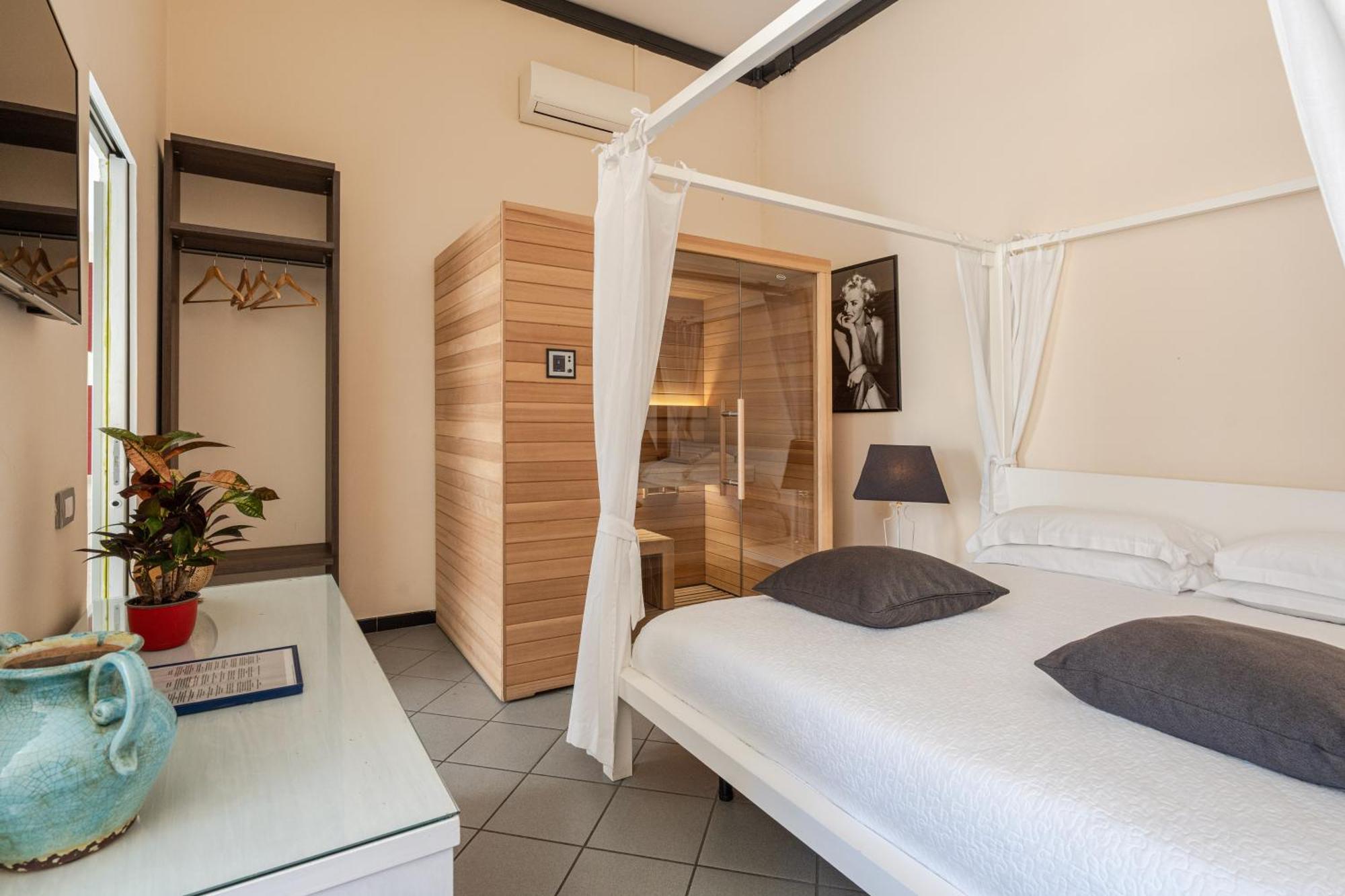 Snob Luxury Suite Cagliari Kültér fotó